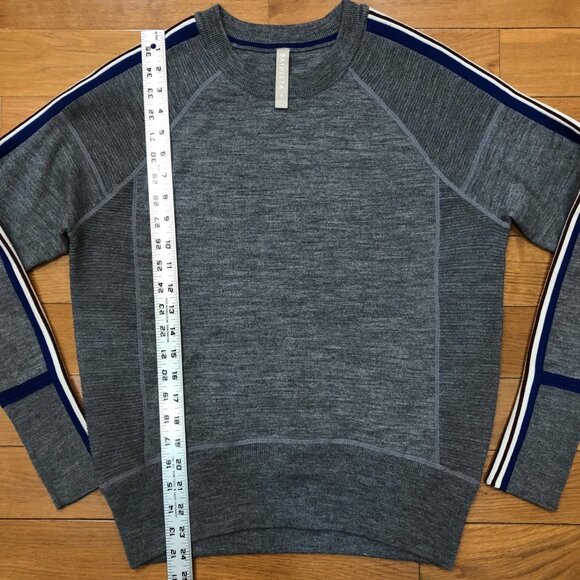 Athleta Merino Wool Blend Crew Neck Long Sleeve Gray Sweater Size S - Picture 4 of 8